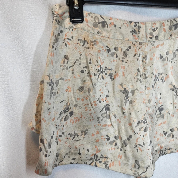 Club Monaco silk shorts - Picture 6 of 10